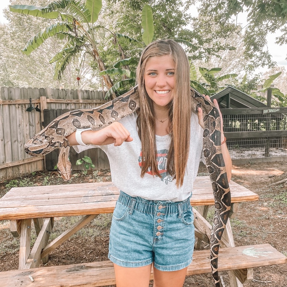 meet your new favorite posher, kylee suzann